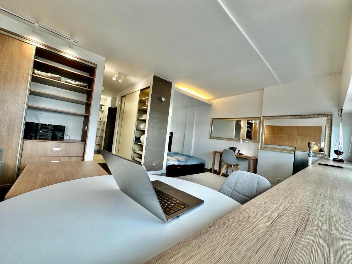 Top Metro X2 Fast Wifi 400 Mbs 70'Tv Netflix Hbo Max Appletv+ Disney+ Varsóvia Exterior foto