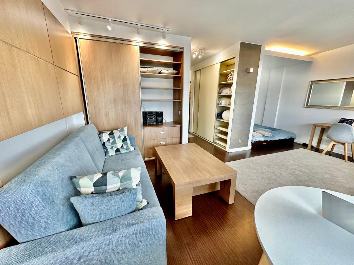 Top Metro X2 Fast Wifi 400 Mbs 70'Tv Netflix Hbo Max Appletv+ Disney+ Varsóvia Exterior foto